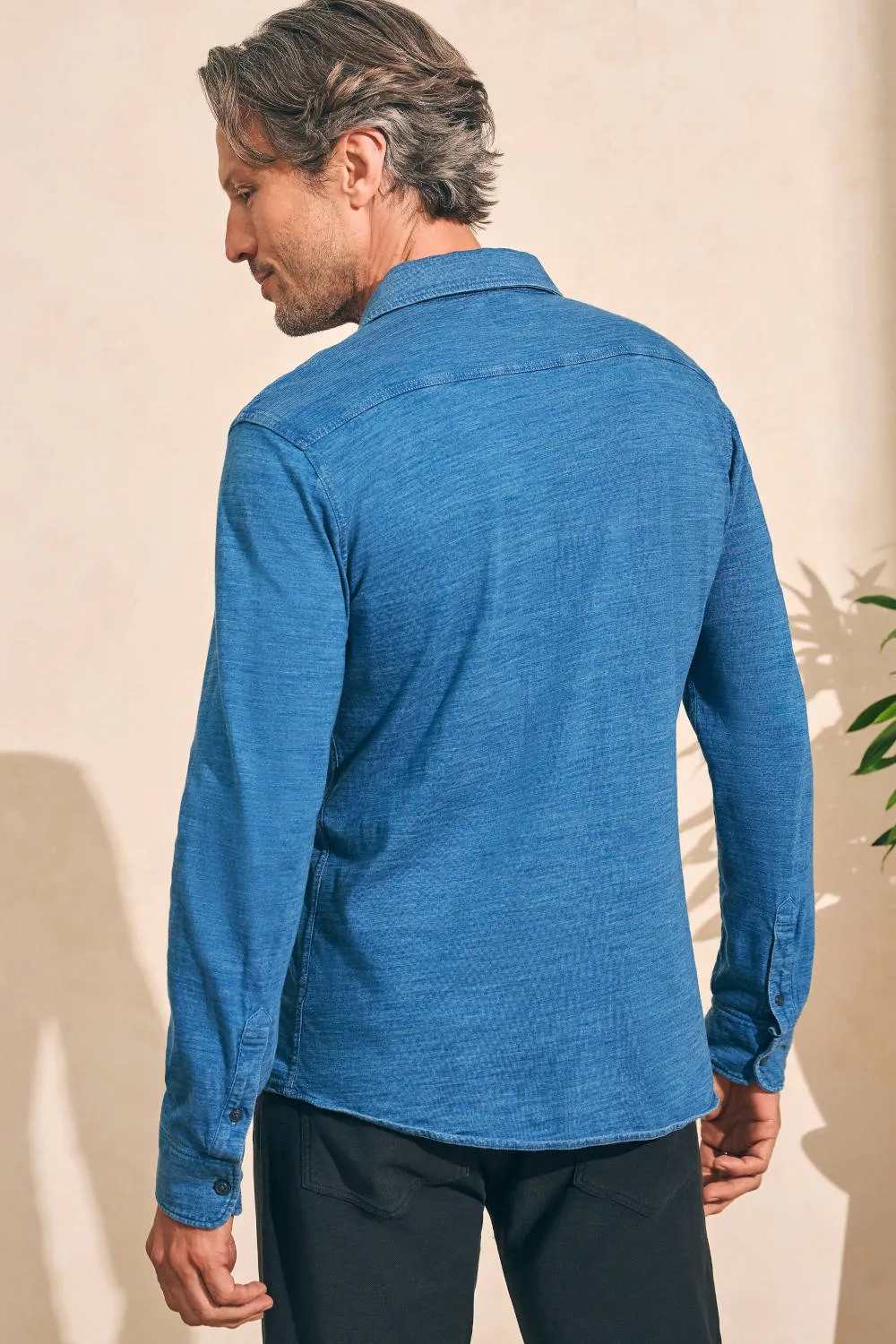 Faherty Sunwashed Knit Seasons Shirt Double Pocket in Medium Indigo Wash